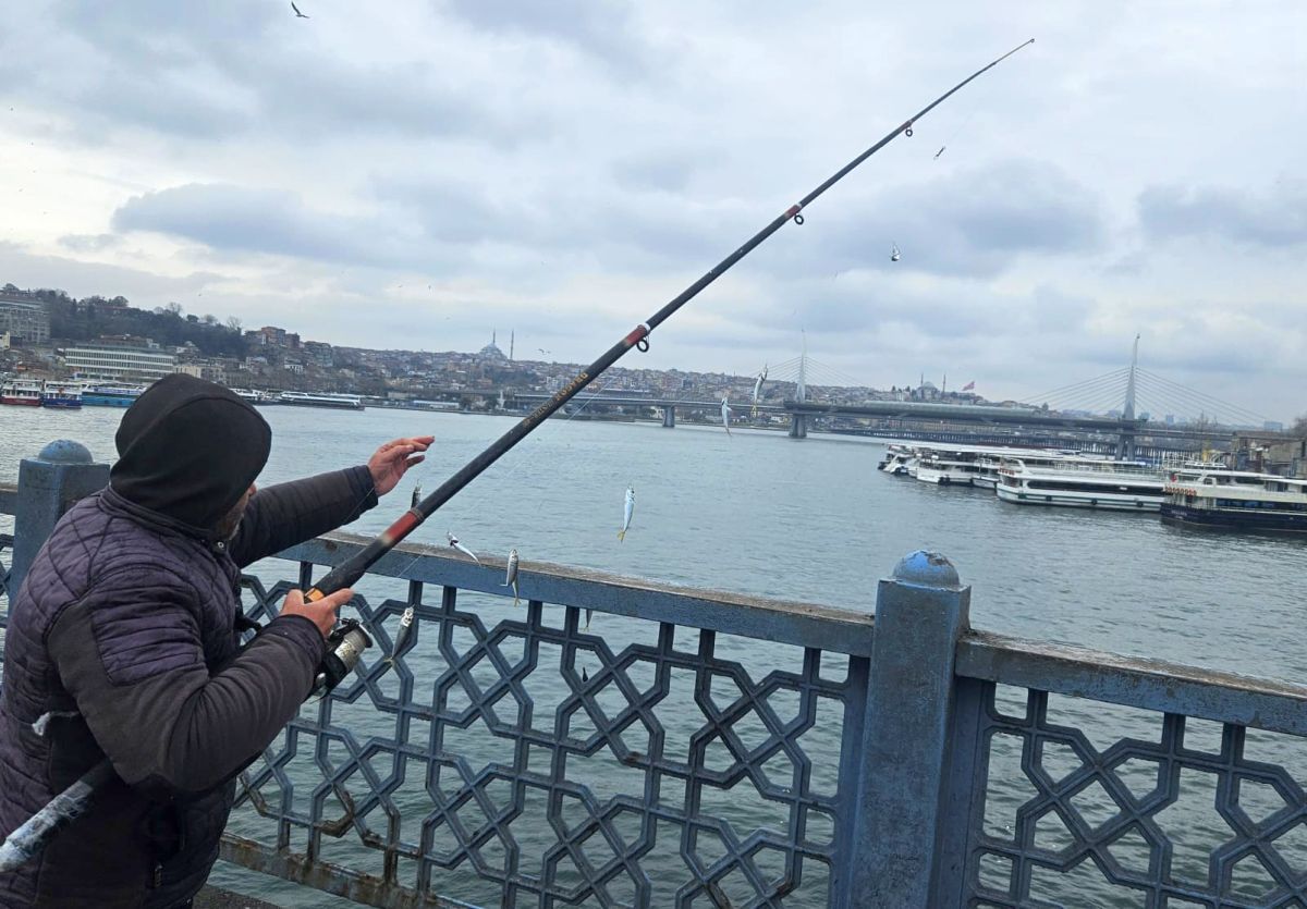 Fir întins! Tradiția care nu moare în Istanbul și celebra piață de pește: „Dacă iei de la alții, nu au intensitate aromatică”