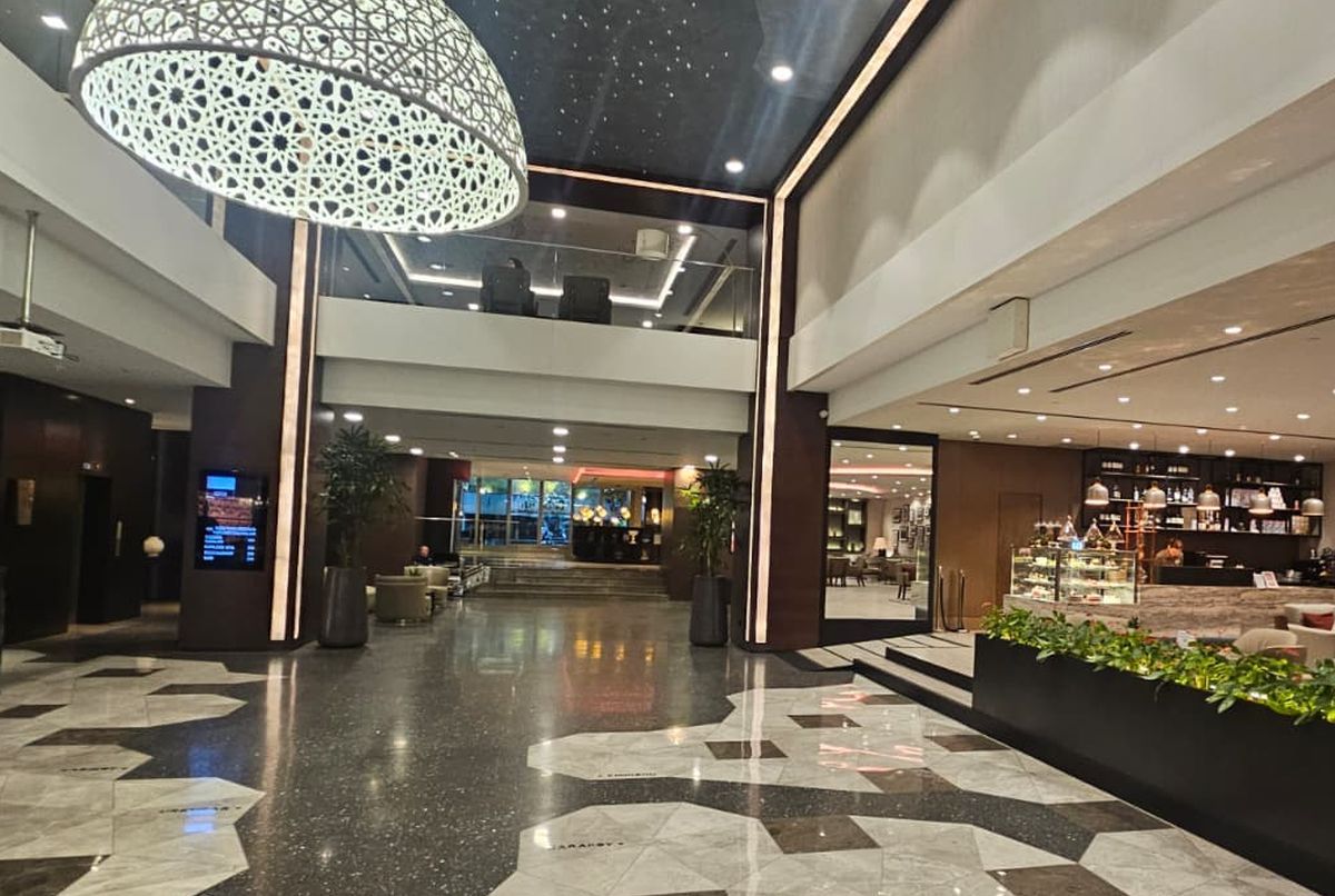 Poftiți în hotelul „tricolorilor”! Tur în resortul în care naționala va fi cazată la Istanbul