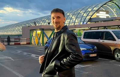 Ionuț Radu a aterizat la București » Cum arată piciorul portarului și prima reacție de la aeroport