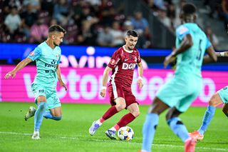 Șeful din Superliga insistă să cedeze clubul, dar impune o condiție-cheie