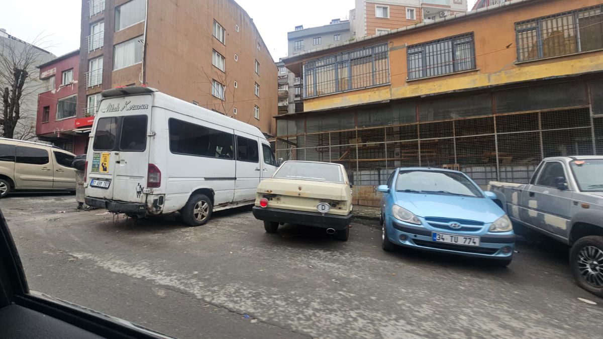 Celălalt Istanbul: partea întunecată a metropolei în care joacă România » Kuștepe, locul în care toți se feresc să intre, inclusiv taximetriștii