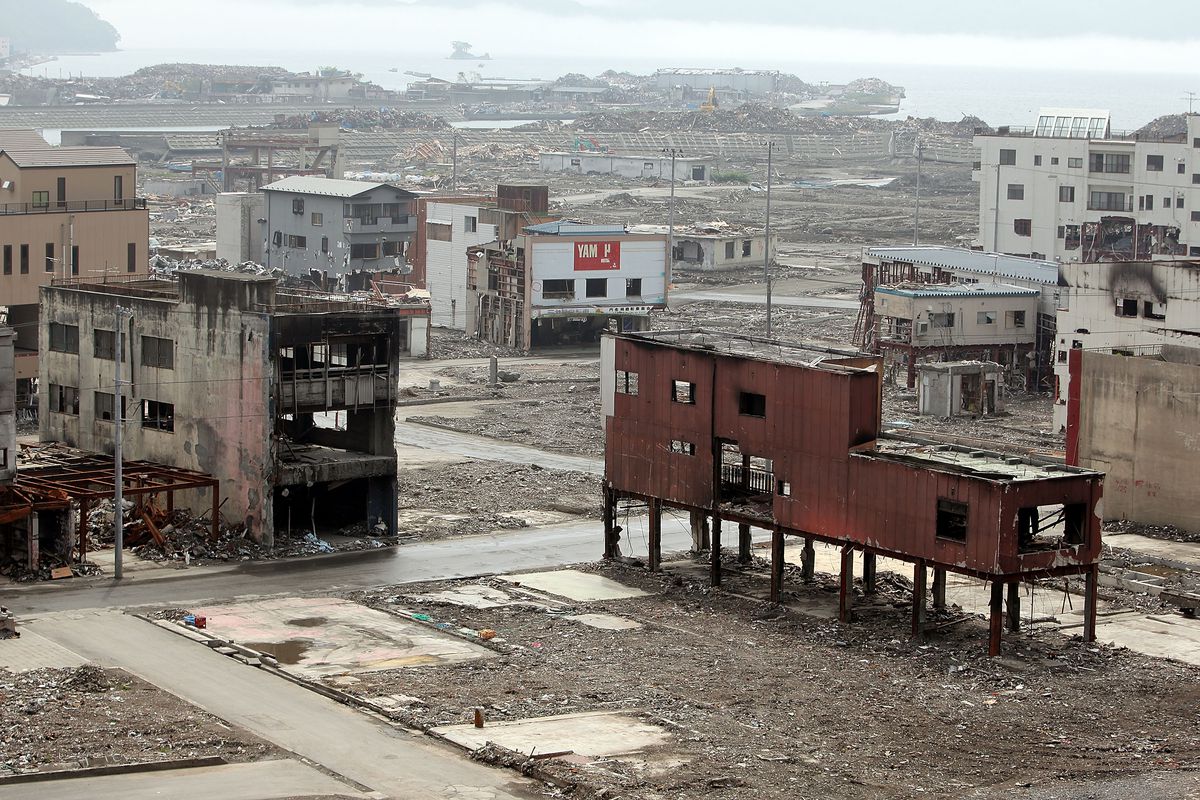 Tsunamiul care a făcut ravagii în Japonia, 2011