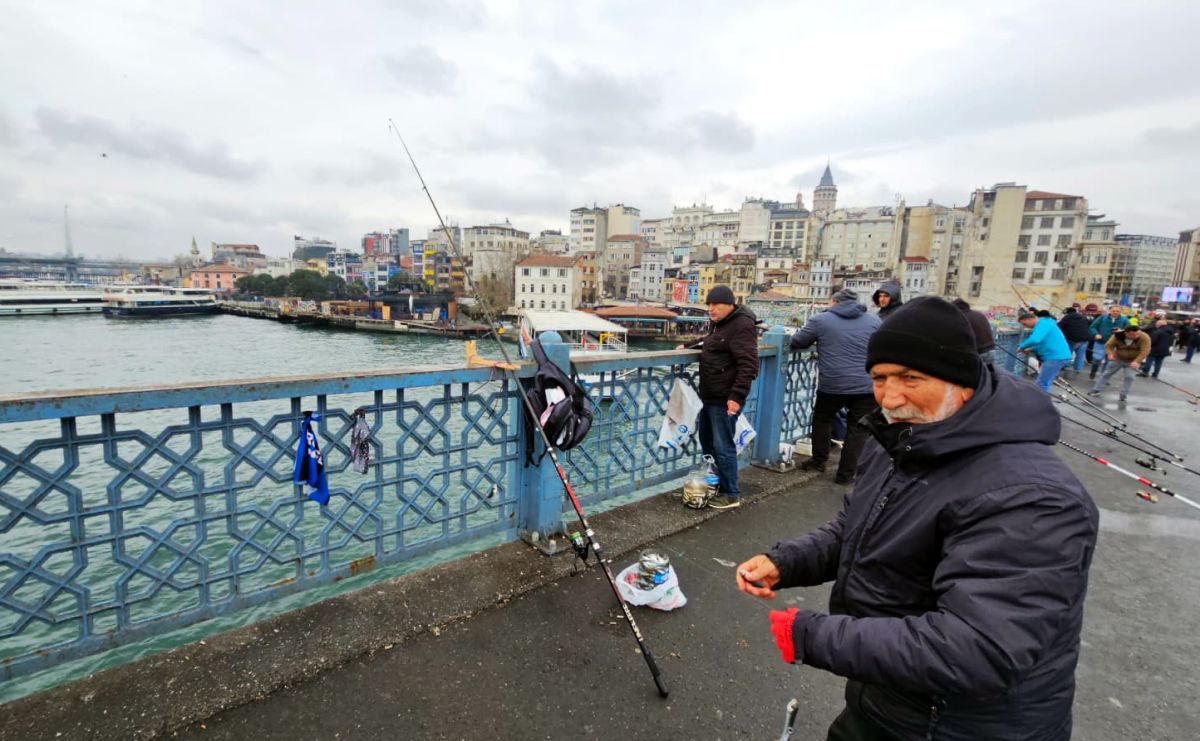 Fir întins! Tradiția care nu moare în Istanbul și celebra piață de pește: „Dacă iei de la alții, nu au intensitate aromatică”