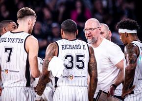 Probleme mari de lot pentru U-BT Cluj-Napoca înaintea unei „duble” importante în Liga ABA: „Dacă sunt doi fundași în tribune, îi rog să ridice mâna!”
