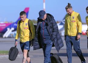 Detalii din delegația lui Mircea Lucescu » Ce conțin cutiile metalice urcate în avionul ce duce „naționala” la Istanbul