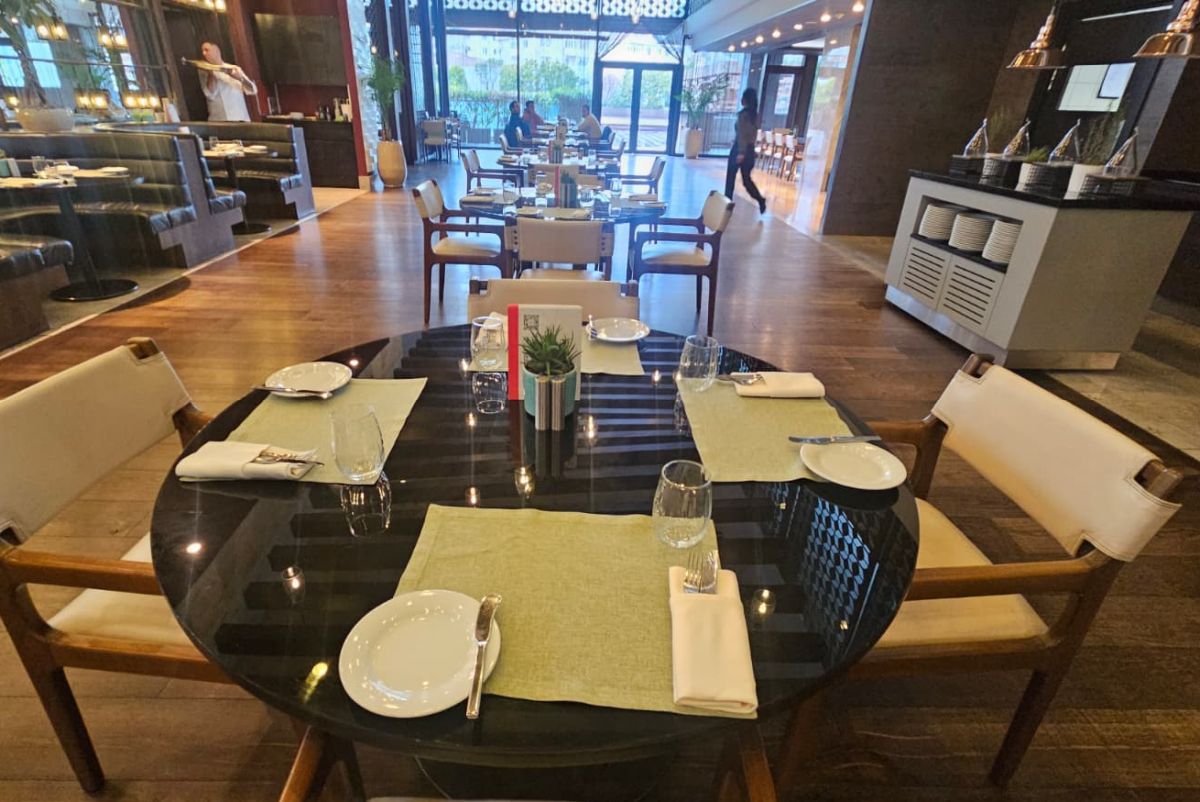 Poftiți în hotelul „tricolorilor”! Tur în resortul în care naționala va fi cazată la Istanbul