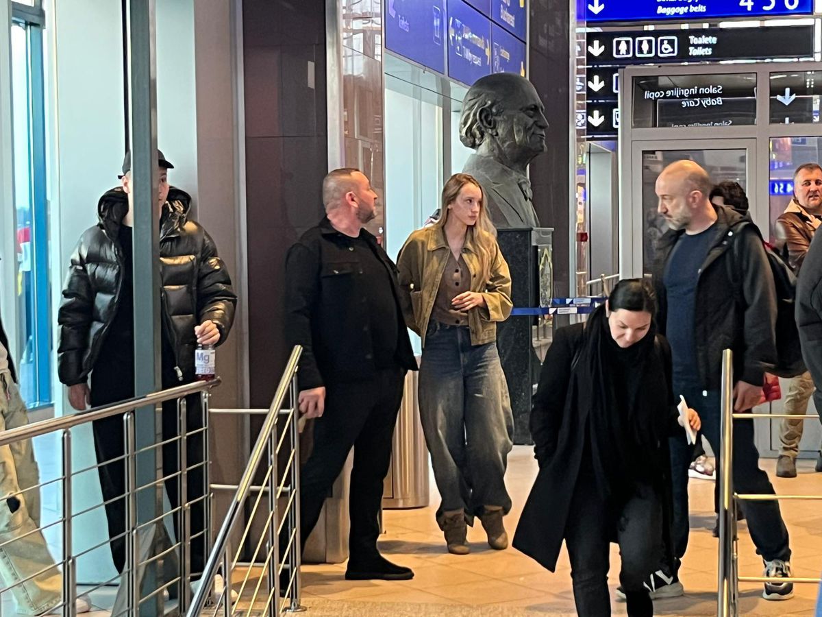 Ionuț Radu a aterizat la București » Cum arată piciorul portarului și prima reacție de la aeroport