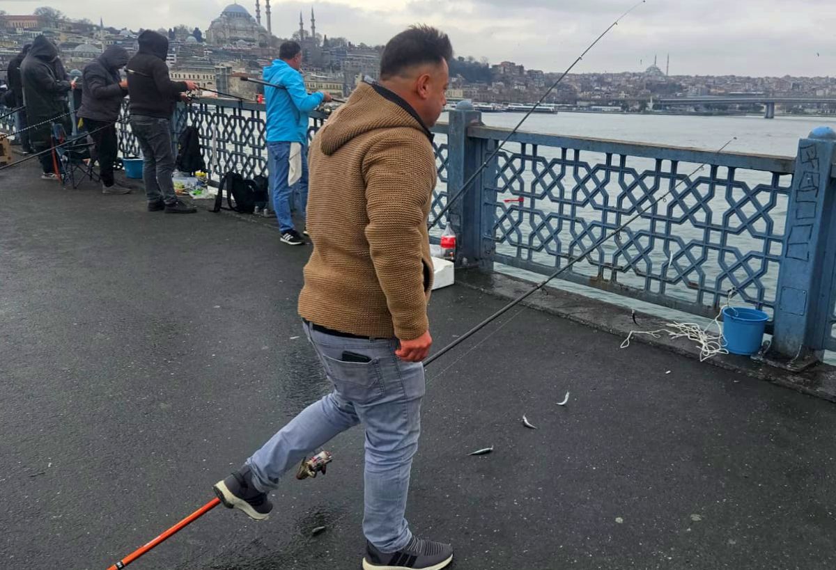 Fir întins! Tradiția care nu moare în Istanbul și celebra piață de pește: „Dacă iei de la alții, nu au intensitate aromatică”