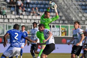 Scandal uriaș de corupție, cu două zile înaintea barajului pentru Mondial » Zeci de persoane arestate la toate nivelurile