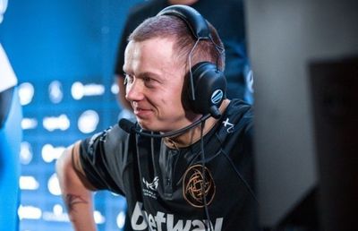 Căpitanul celor de la Ninjas in Pyjamas își anunță retragerea din DotA