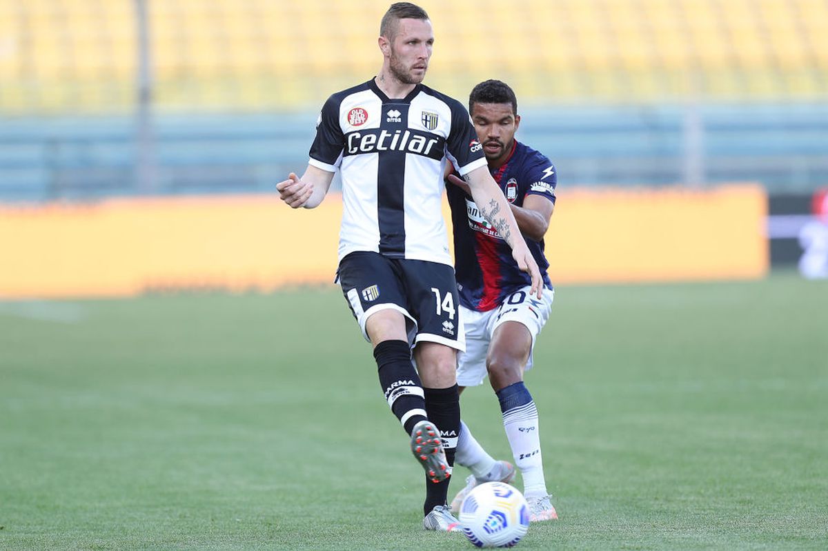 Parma - Crotone 3-4 » Mihăilă a marcat, dar echipa românilor e cu un picior în B! Man s-a rupt!