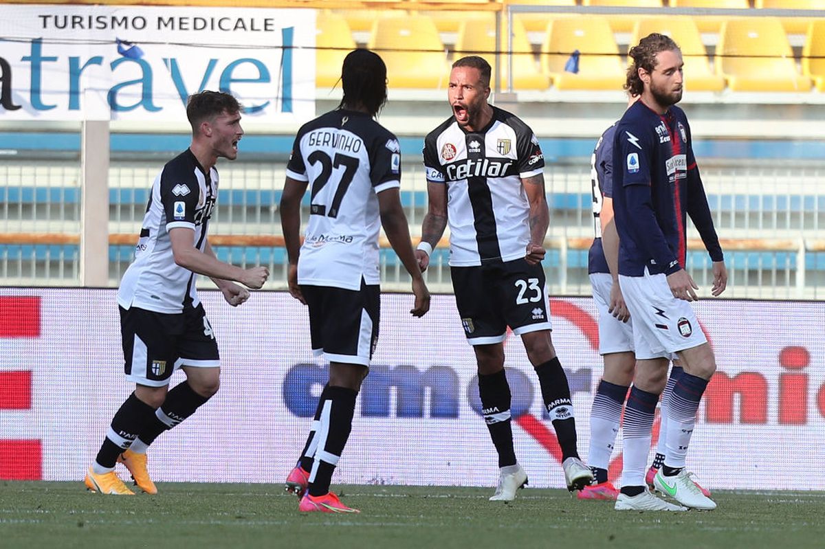 Parma - Crotone 3-4 » Mihăilă a marcat, dar echipa românilor e cu un picior în B! Man s-a rupt!