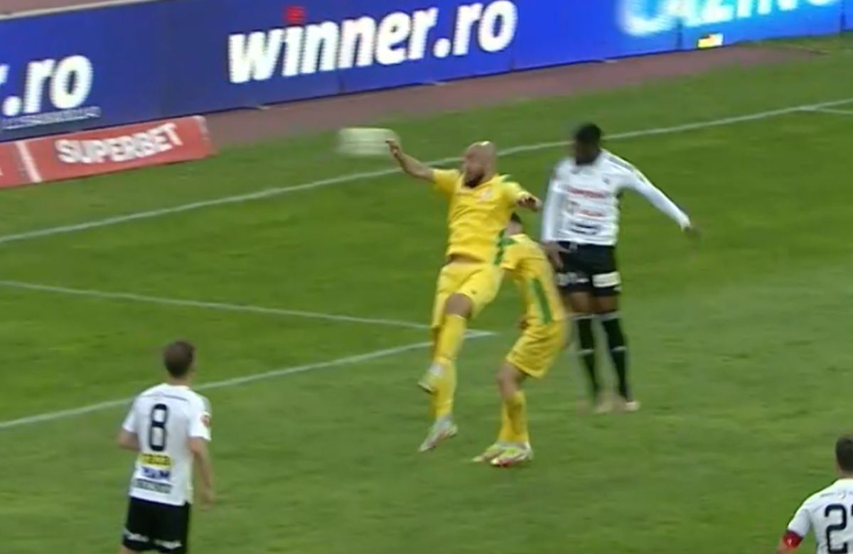 Gafă Flavius Croitoru în U Cluj - CS Mioveni