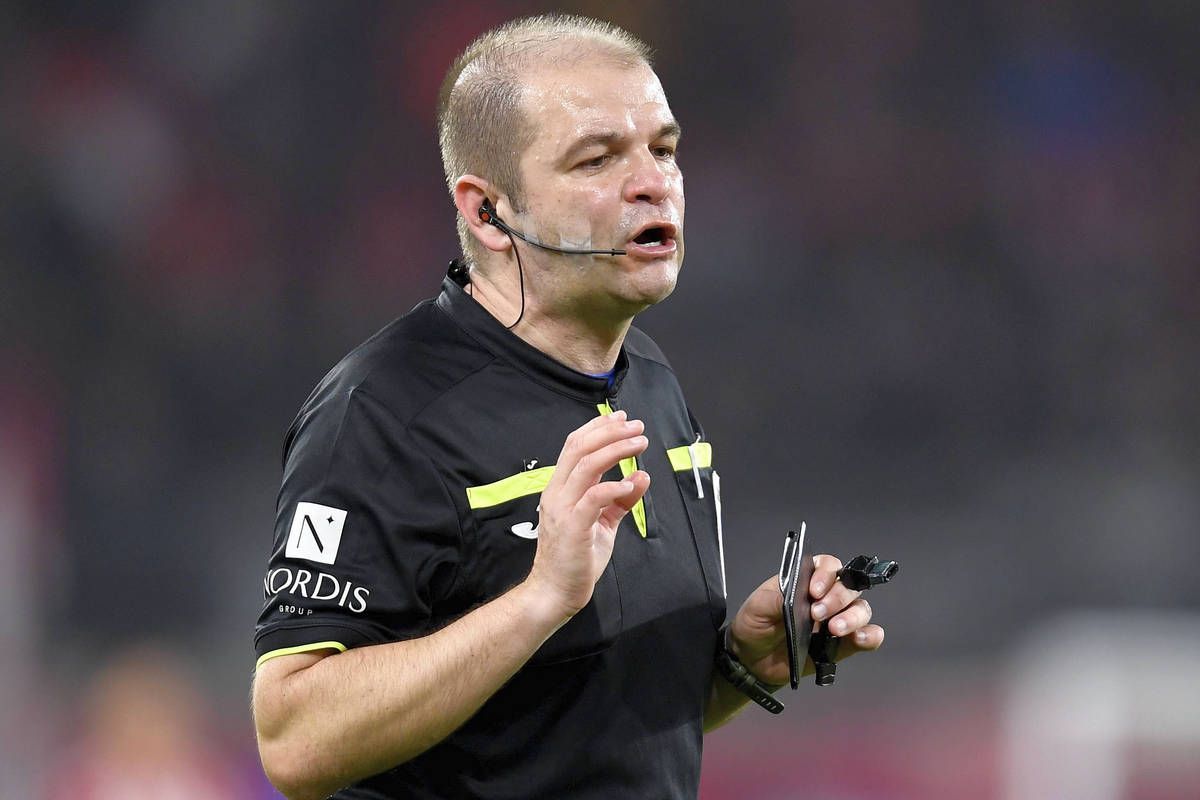 El e gafeurul Ligii 1! A distrus un nou meci din campionat și a ajuns ajuns la cea de-a 13-a mare eroare de arbitraj a sezonului