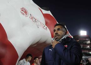Carlos Tevez, din nou internat cu probleme cardiace, după ce a acuzat dureri puternice în piept. Care este starea argentinianului