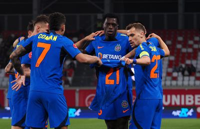 Coechipierii nu l-au uitat pe Chiricheș. Ce s-a întâmplat la meciul cu Sepsi