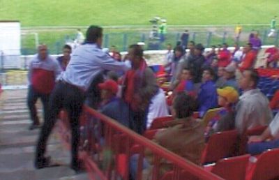 Ce susține MM Stoica că face săptămânal pentru suporterul pe care l-a pocnit: „Cumva am reparat-o”