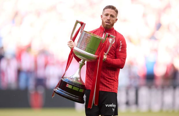 Pleacă după aproape două decenii » Clip emoționant la despărțirea de echipa de suflet!