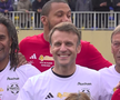 Emmanuel Macron a jucat un meci de fotbal în scop caritabil