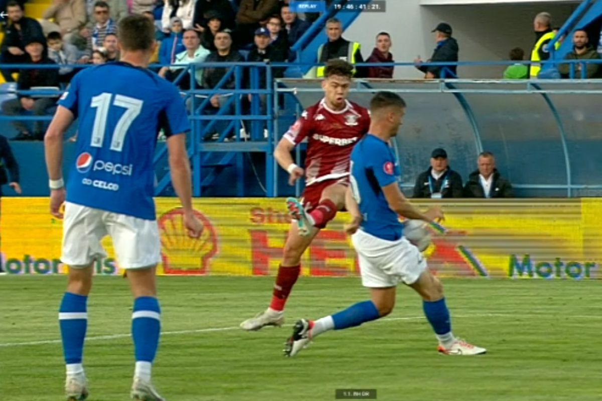 Fază discutabilă de arbitraj în Farul - Rapid » Giuleștenii au egalat după un penalty contestat de constănțeni