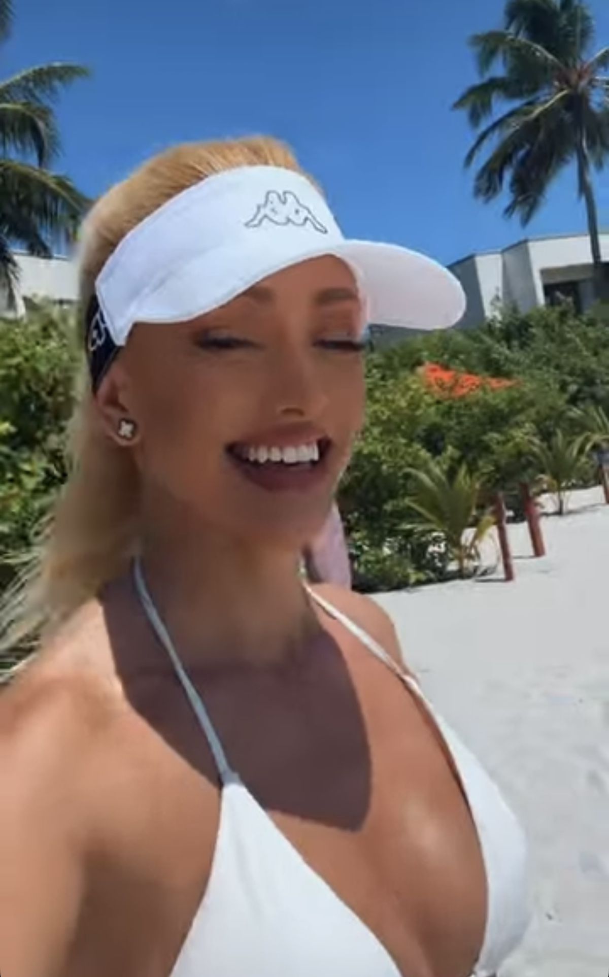 Prezentatoarea TV din România a pus pe jar Instagramul » Apariție incendiară într-o vacanță exotică de ziua ei