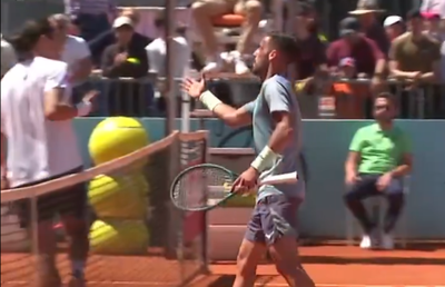 Incidentul de la Madrid a „aprins” rețelele de socializare » A refuzat salutul de la final, după un meci extrem de tensionat