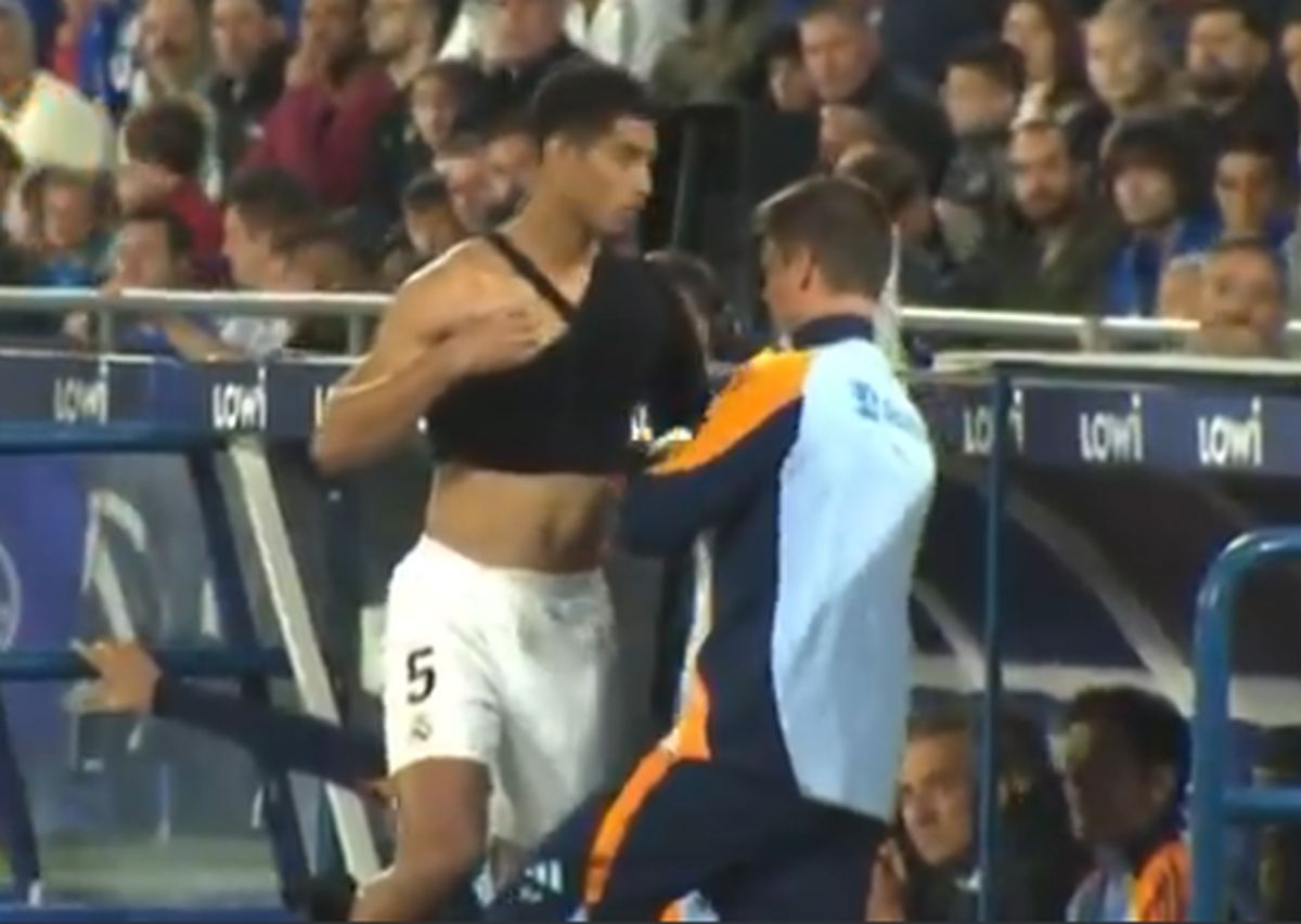 Ce trebuie să facă Jude Bellingham înainte de fiecare meci pentru a evita o pauză de 3 luni » Fanii lui Real Madrid îl roagă să se opereze