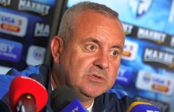 „Am aflat că se intenționa înlăturarea mea înaintea meciului” » Antrenorul a rupt tăcerea în plin scandal