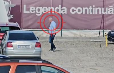 Cum a fost surprins Marius Șumudică la 15 ore după ce și-a anunțat demisia de la Rapid. Primele imagini cu antrenorul