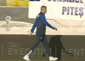 Scandal la FC Argeș - Steaua! Scos din sărite de decizia arbitrului, Oprița a plecat la vestiare în timpul meciului!