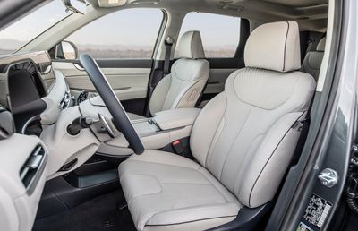 Gigantul asiatic care schimbă piața auto din lume » A lansat mașina hibridă care va avea consum cu 45% mai mic