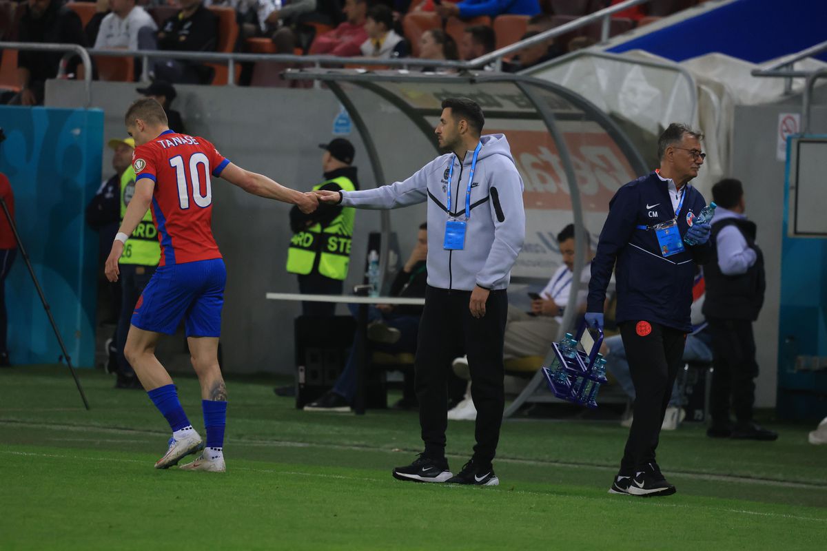Imagini din meci FCSB - Craiova // foto: Ionuț Iordache și Andrei Furnigă