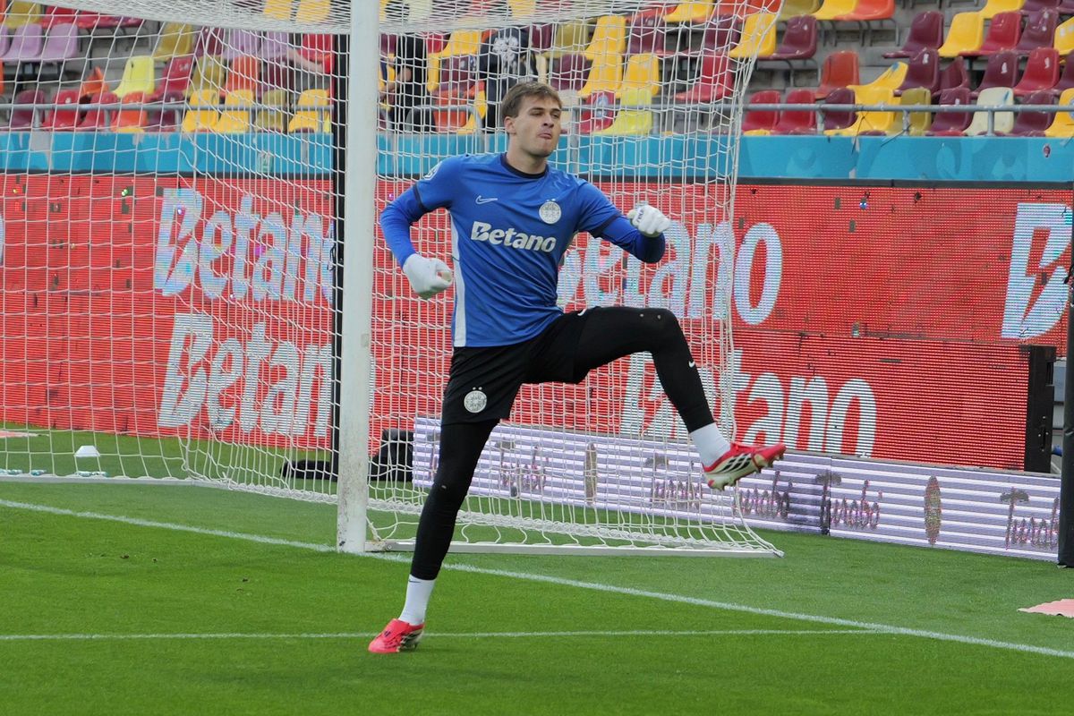 Imagini înainte de FCSB - Petrolul // foto: Ionuț Iordache și Andrei Furnigă