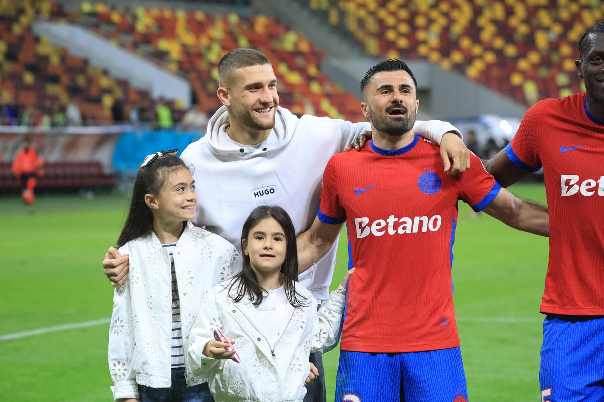 Ce s-a întâmplat la finalul partidei FCSB - Petrolul! Gestul fair-play remarcat de reporterii GSP