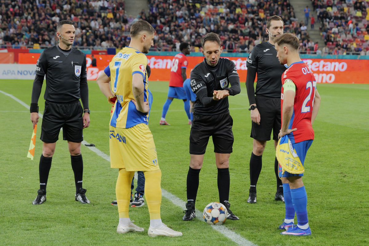 Imagini din meci FCSB - Petrolul // foto: Ionuț Iordache și Andrei Furnigă