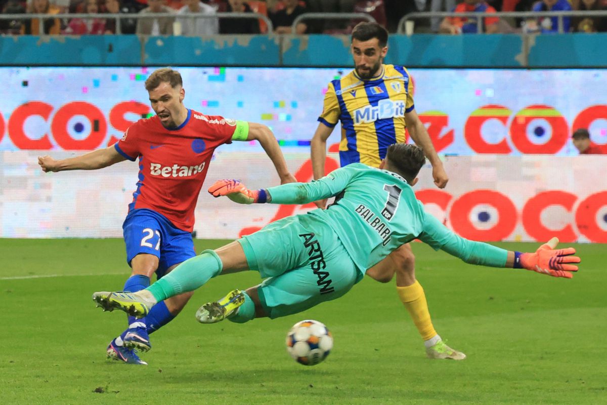 Imagini din meci FCSB - Petrolul // foto: Ionuț Iordache și Andrei Furnigă