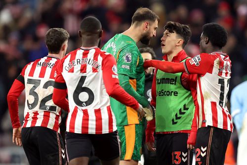 Sunderland, dată în judecată de artistul Andrew Small // Getty Images