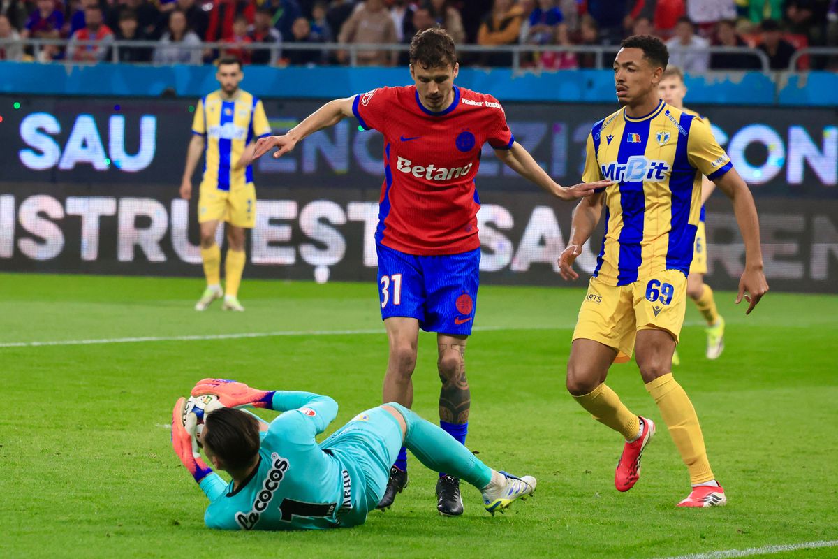 FCSB - Petrolul, primul meci de la „divorțul” de Mirel Rădoi » Golul lui Dawa, ANULAT!