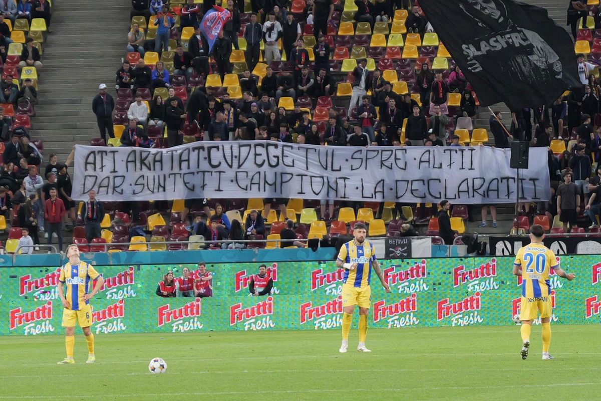 Imagini din meci FCSB - Petrolul // foto: Ionuț Iordache și Andrei Furnigă