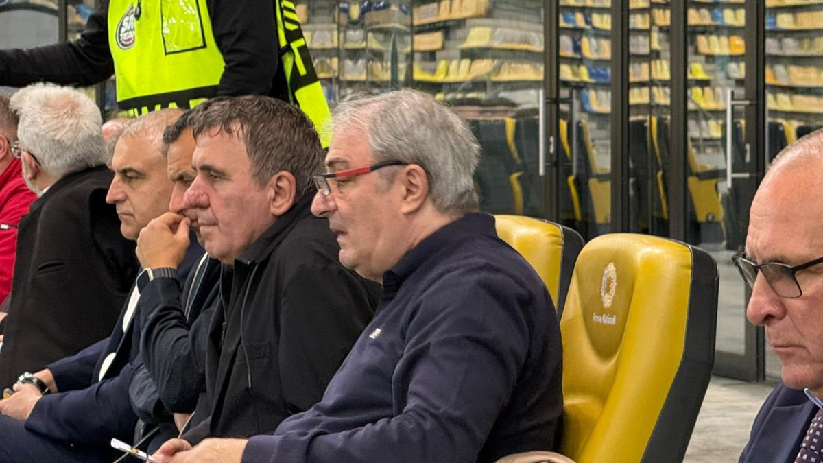 Imagini din meci FCSB - Petrolul // foto: Ionuț Iordache și Andrei Furnigă