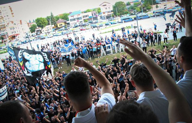 Fanii lui FC U Craiova, furioși după îndepărtarea lui Trică: „Rușine conducerii, în special lui Mititelu junior!”