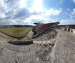 Peisajul la stadionul din Scornicești este unul sumbru, trist, departe de vreo idee de fotbal adevărat 
FOTO: Vlad Nedelea