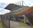 Tribuna I a stadionului din Scornicești a ajuns doar o ruină
FOTO: Vlad Nedelea