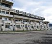 Câteva familii încă locuiesc în stadionul din Scornicești 
FOTO: Vlad Nedelea