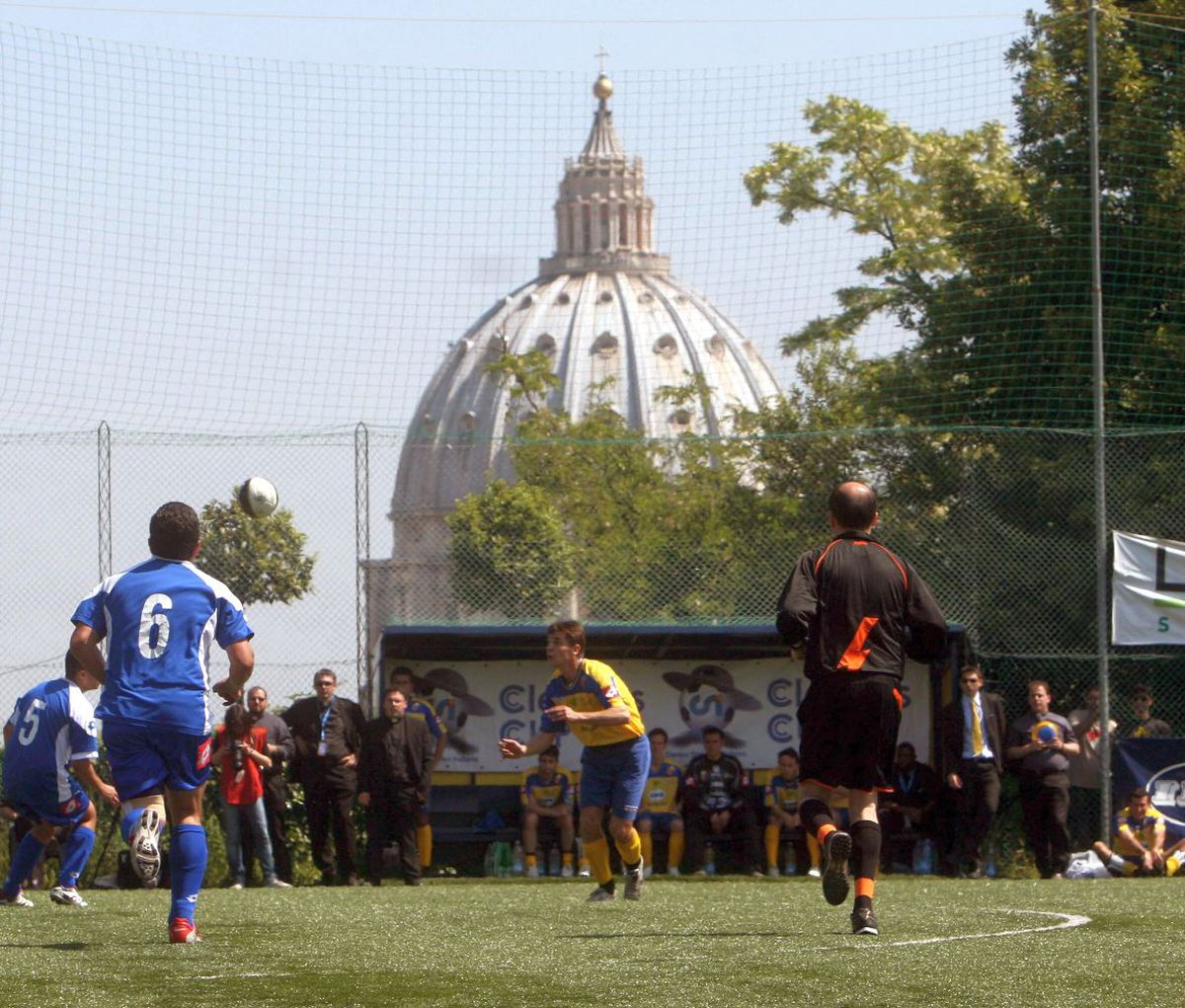 Fotbal în Vatican » Cum se desfășoară „sportul rege” în cel mai mic stat din lume + de ce refuză să devină membră FIFA sau UEFA