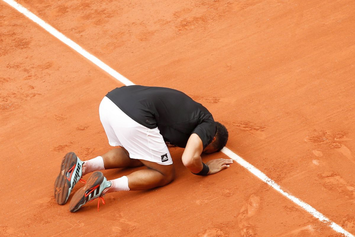 Jo-Wilfried Tsonga și-a luat rămas bun de la tenis în lacrimi, pe centralul de la Roland Garros