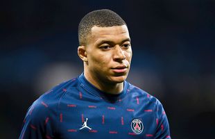 Mbappe le răspunde celor care l-au acuzat că a rămas la PSG pentru bani: „Îmi intră în cont, mă uit un pic la ei, dar nu-mi pasă. Sunt un pic trist”