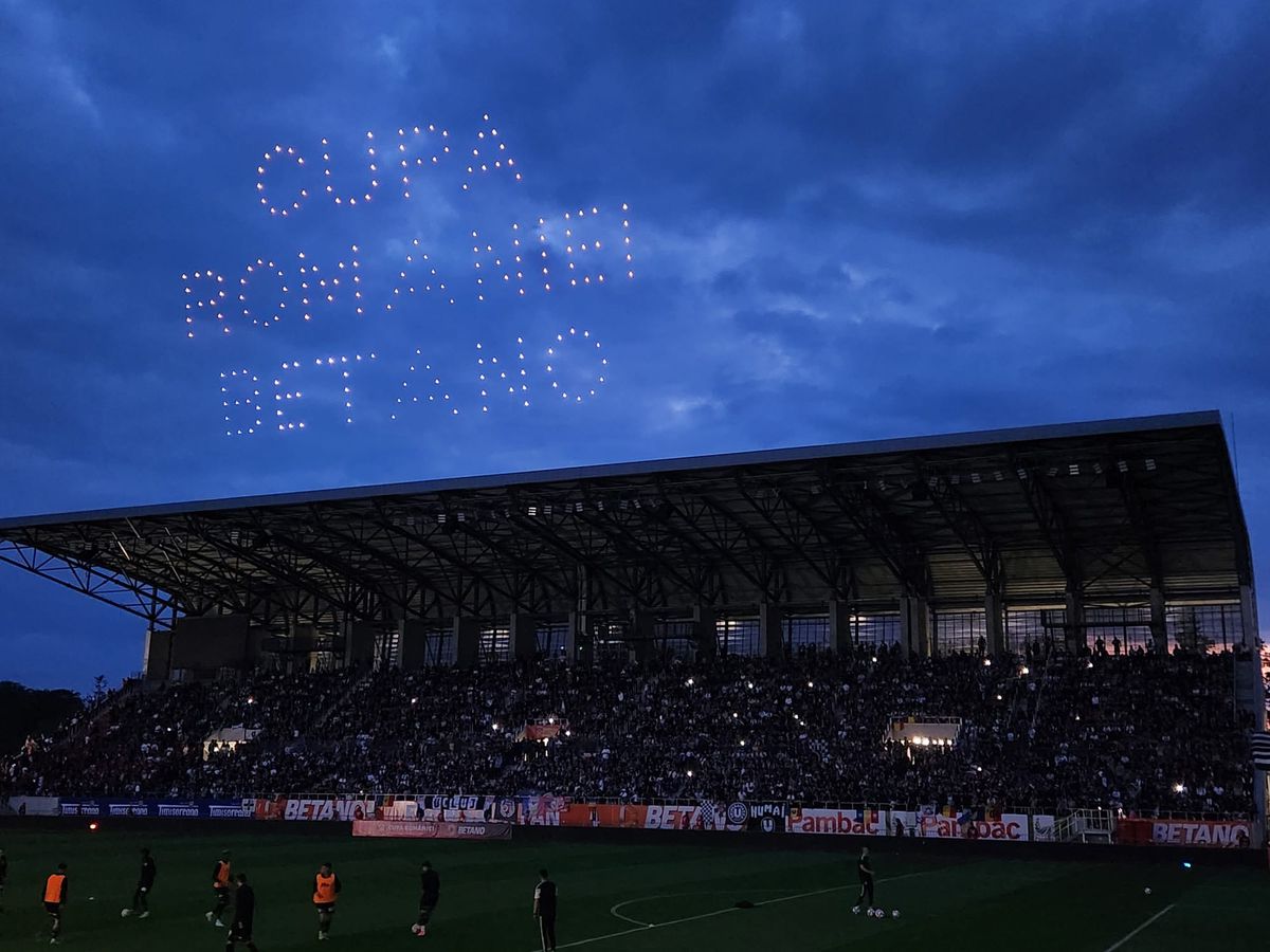 Spectacol de lumini în pauza finalei Cupei României