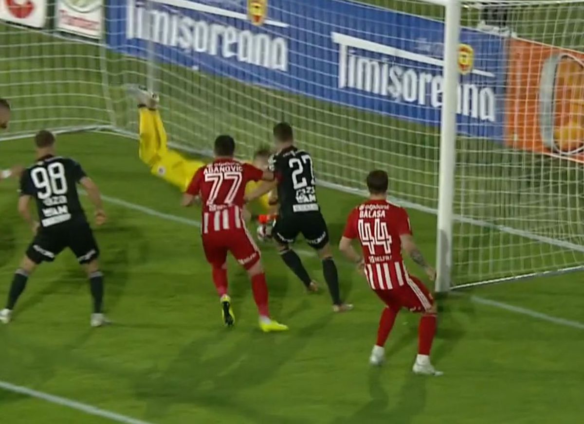 Fază controversată în finala Cupei României » Sepsi a cerut gol, Cătălin Popa și Istvan Kovacs n-au fost de acord