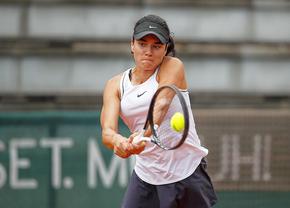 O singură româncă rămasă în calificări la Roland Garros